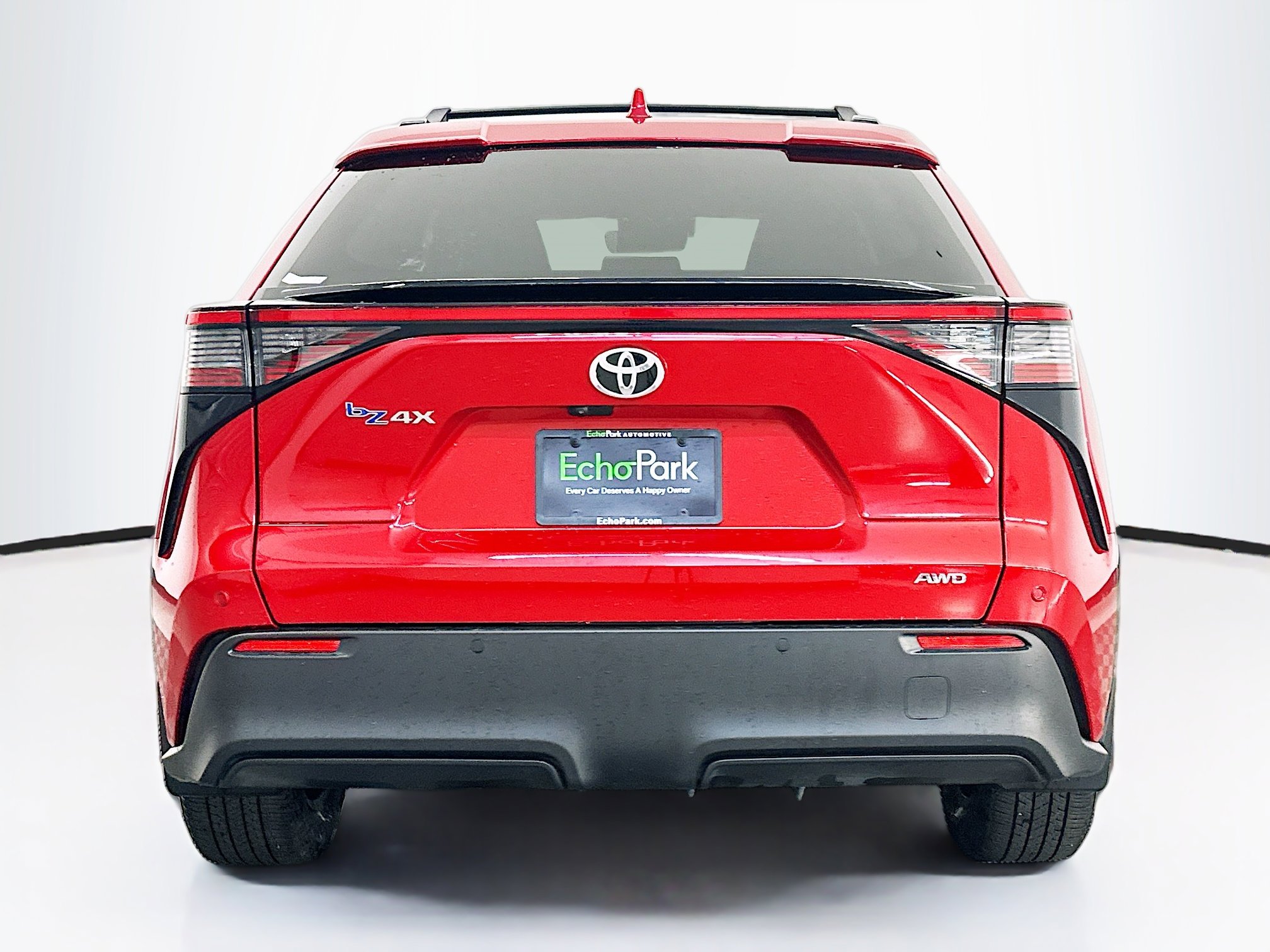 Used 2023 Toyota bZ4X XLE w/ Weather Package AWD/4WD image 7