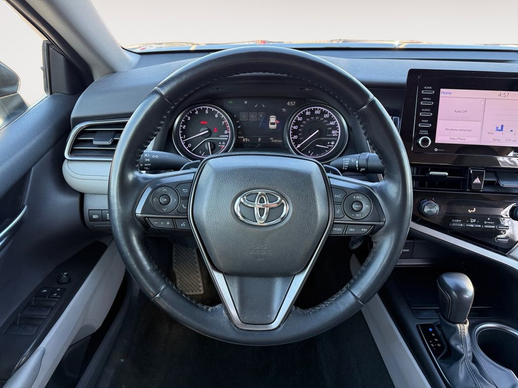 Used 2021 Toyota Camry SE w/ Cold Weather Package image 12