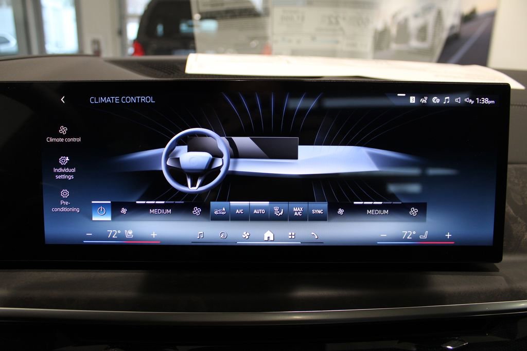 New 2026 BMW X5 xDrive50e w/ Climate Comfort Package image 7