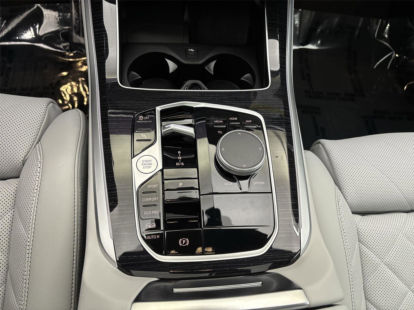 New 2026 BMW X5 xDrive40i w/ M Sport Package image 23