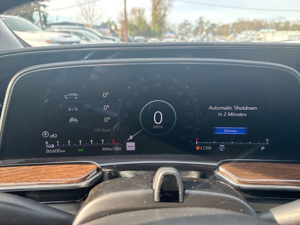 Used 2022 Cadillac Escalade ESV Premium Luxury Platinum image 21