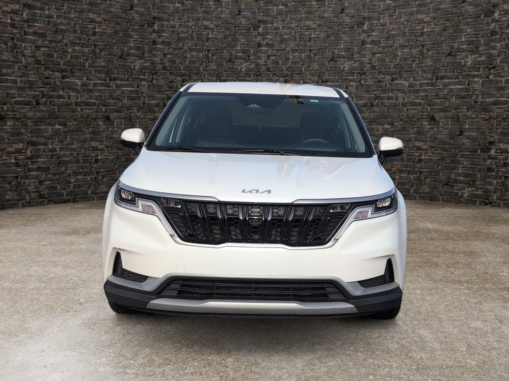 Used 2024 Kia Carnival LX image 5