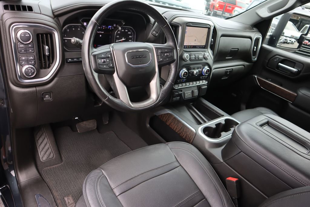 Used 2022 GMC Sierra 2500 Denali w/ Denali Ultimate Package image 11