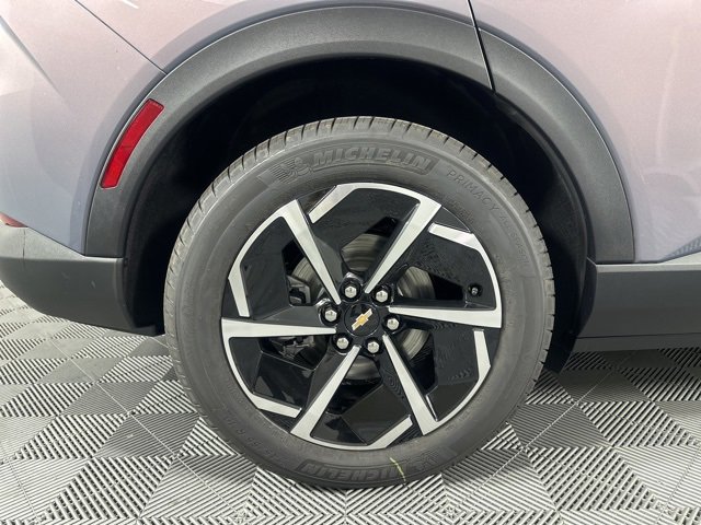 New 2026 Chevrolet Equinox EV LT image 12