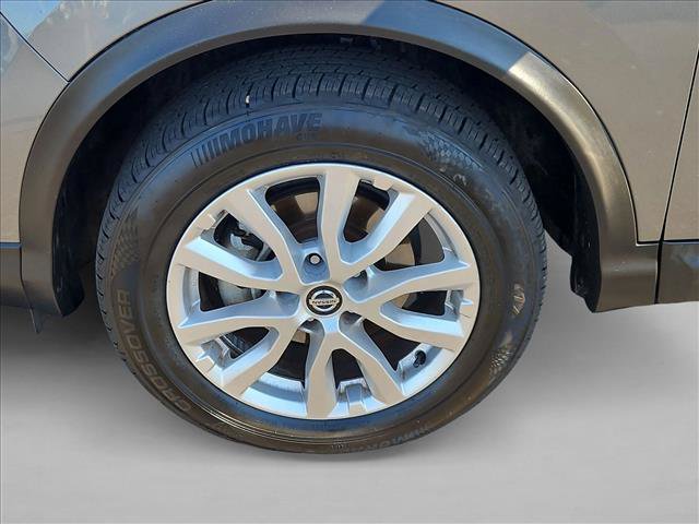Used 2020 Nissan Rogue Sport S w/ Appearance Package FWD image 22