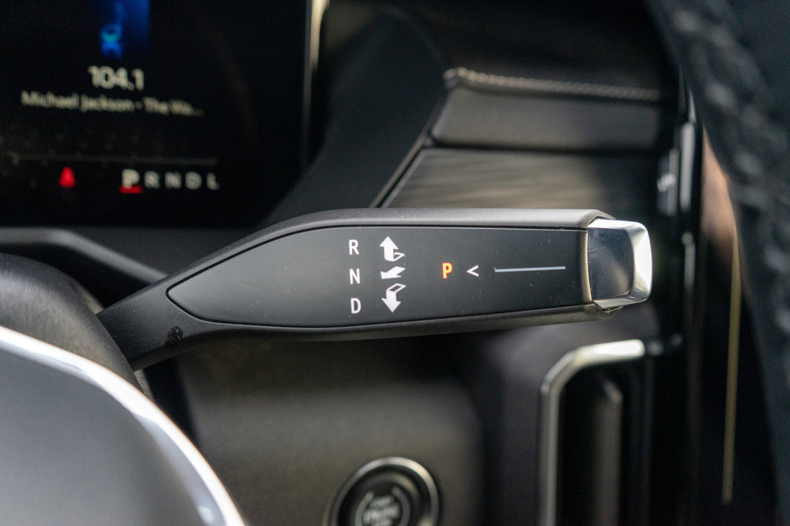 Used 2024 GMC Acadia Elevation image 24