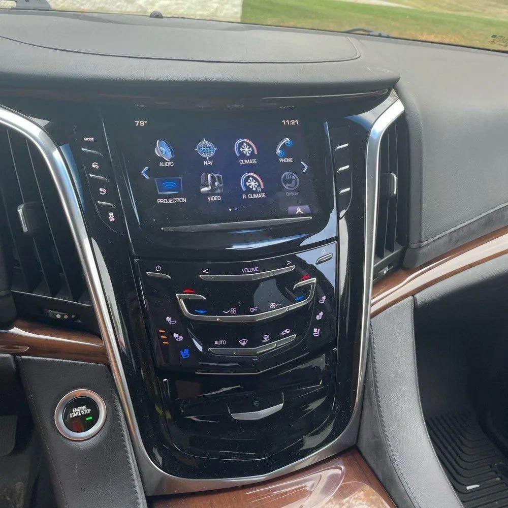 Used 2017 Cadillac Escalade ESV Premium Luxury AWD/4WD image 26