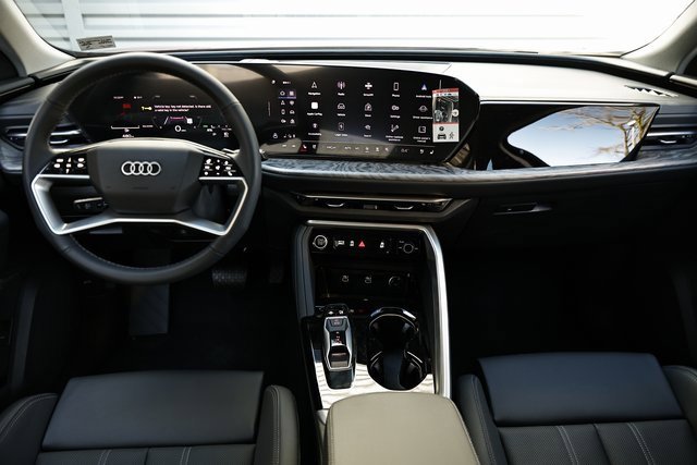 New 2025 Audi Q5 Premium Plus image 26