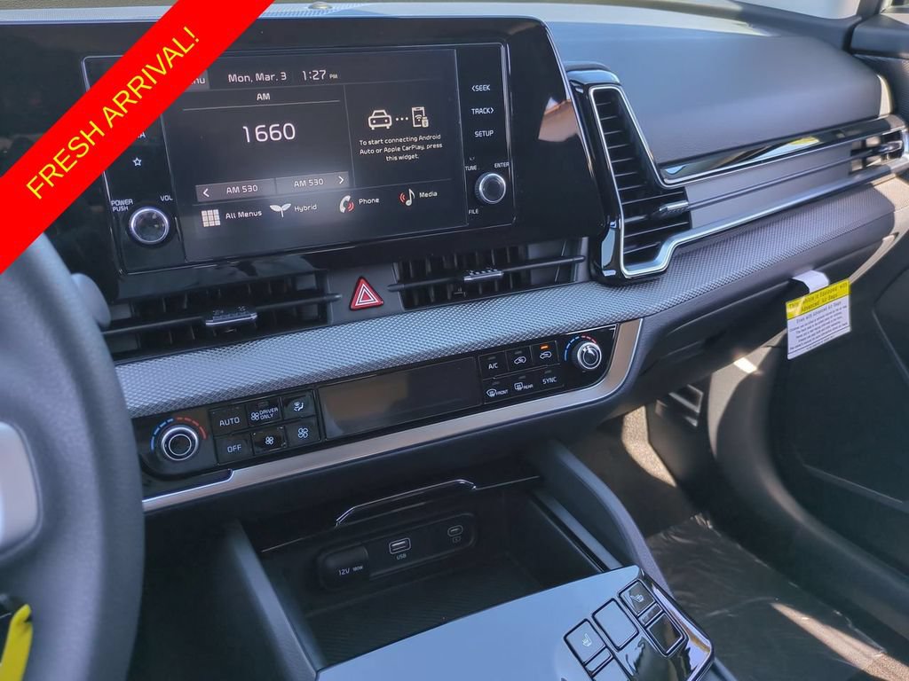 Used 2025 Kia Sportage LX AWD/4WD image 12