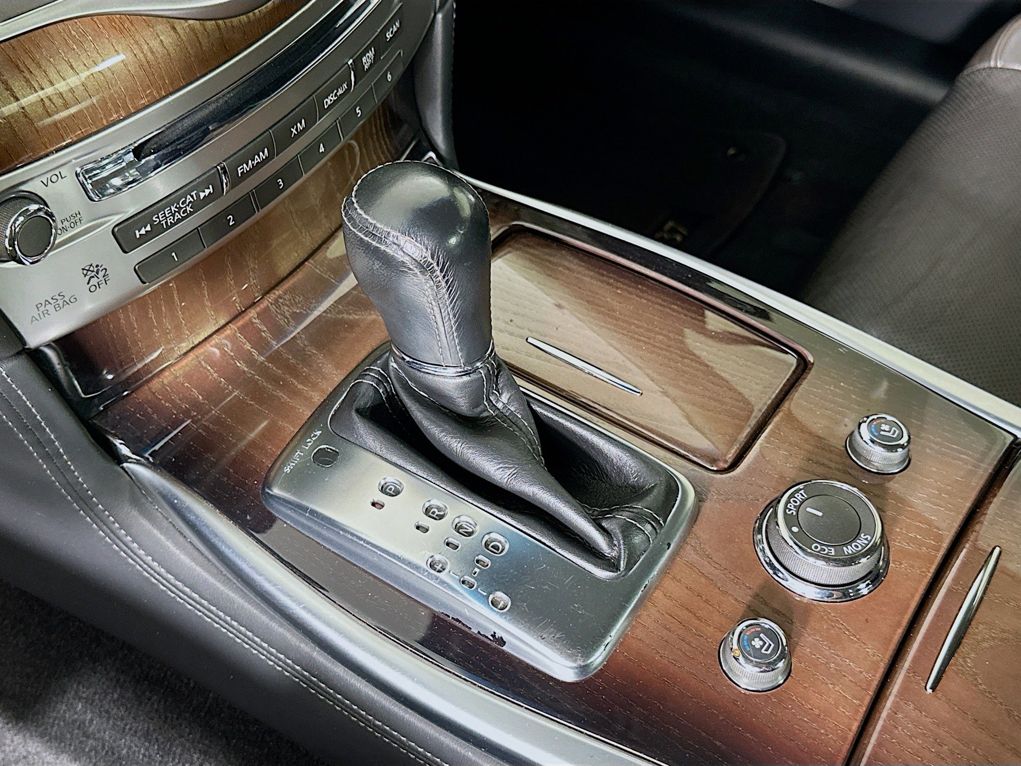 Used 2013 INFINITI M37 w/ Premium Pkg RWD image 24