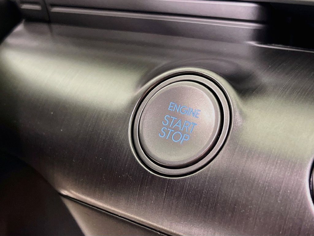 Used 2024 Hyundai Kona Limited FWD image 21