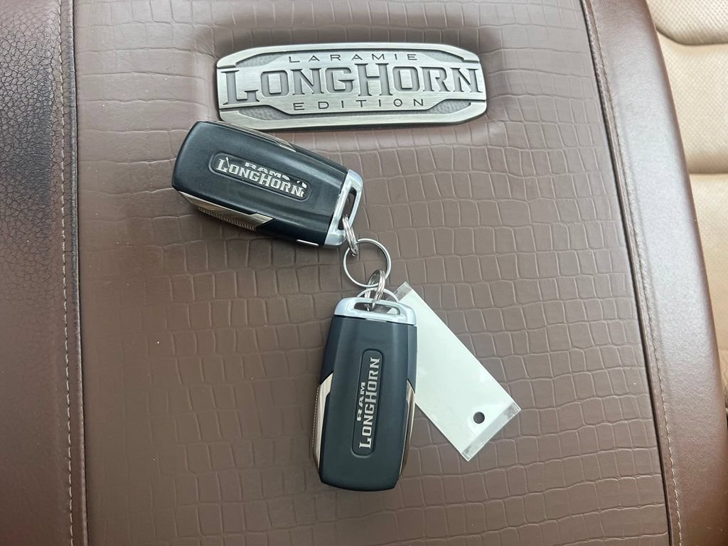 Used 2019 RAM 1500 Longhorn AWD/4WD image 41