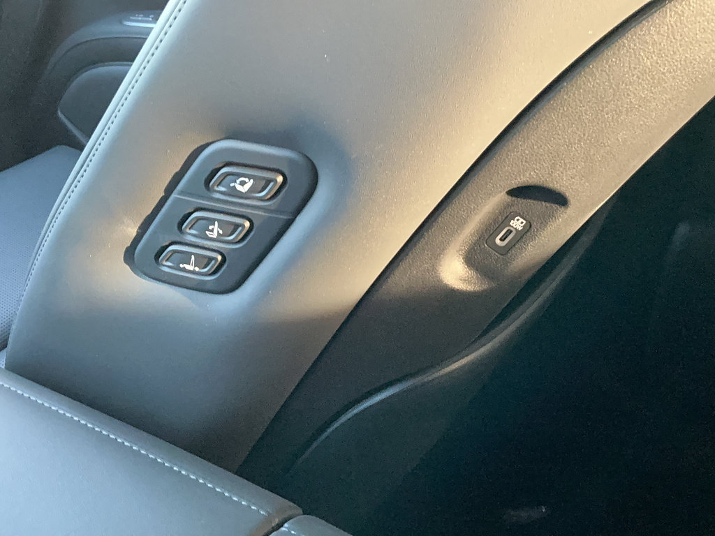 New 2026 Hyundai Palisade Calligraphy AWD/4WD image 17