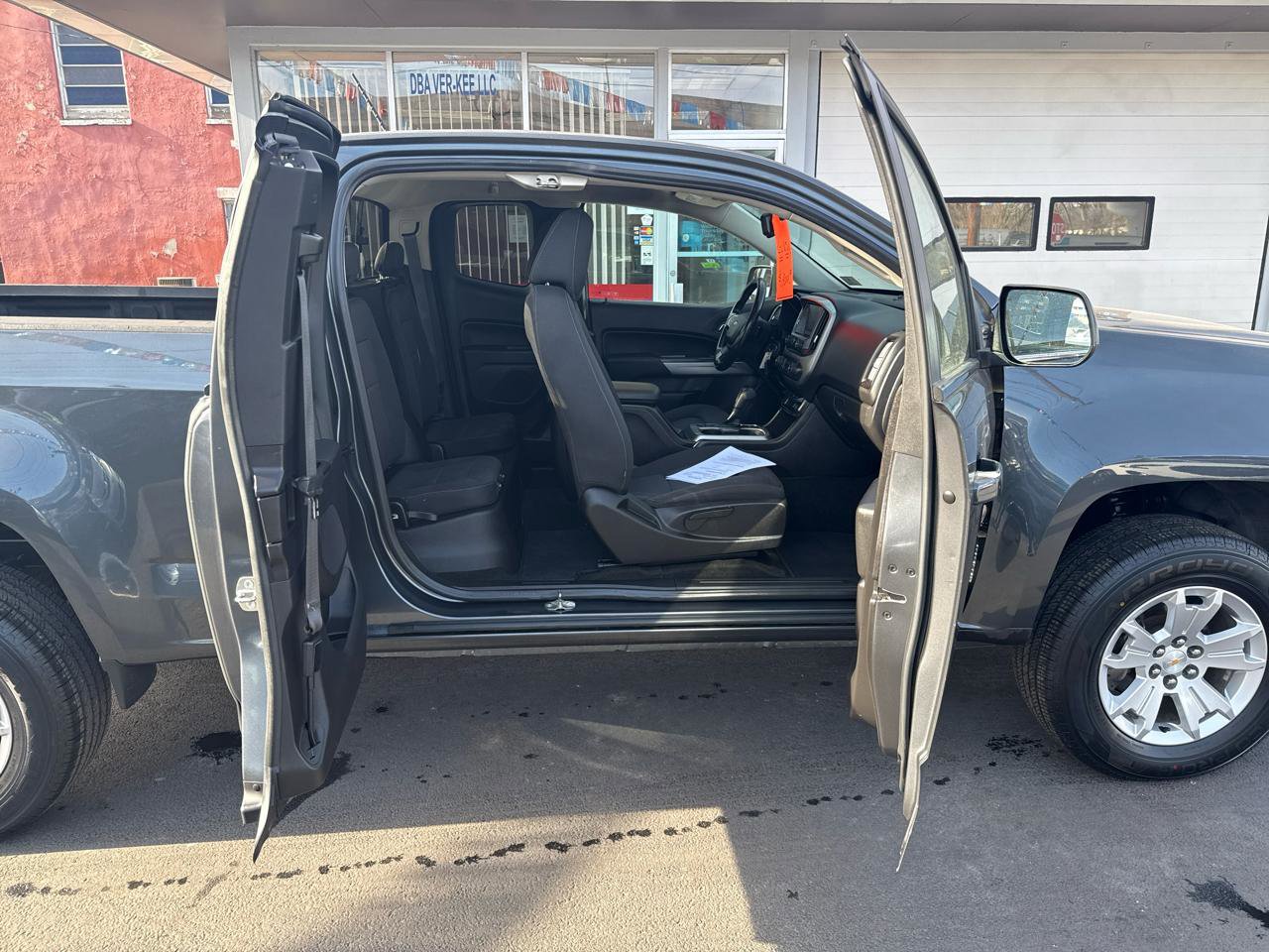 Used 2016 Chevrolet Colorado LT w/ LT Convenience Package image 24