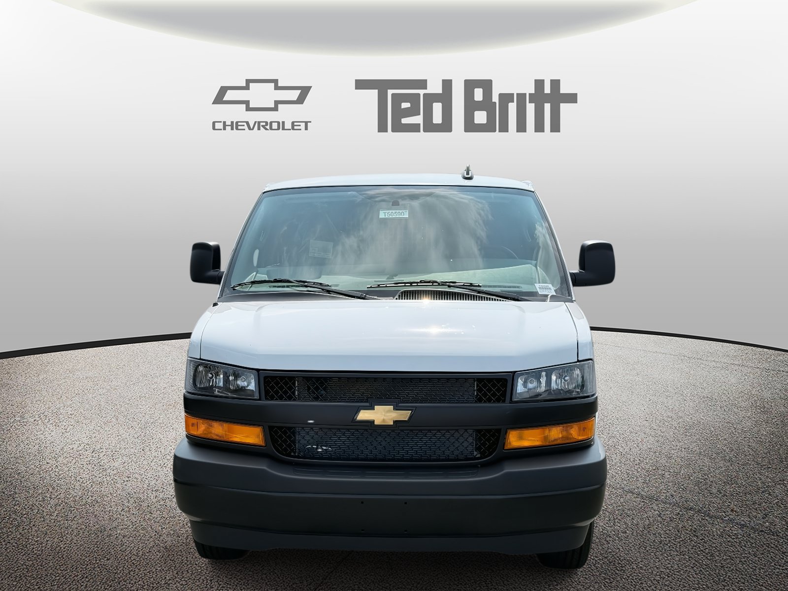 New 2025 Chevrolet Express 3500 Extended RWD image 2