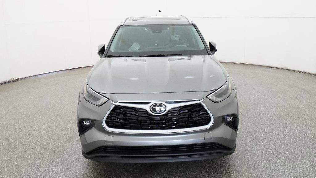 New 2026 Toyota Highlander XLE AWD/4WD image 15