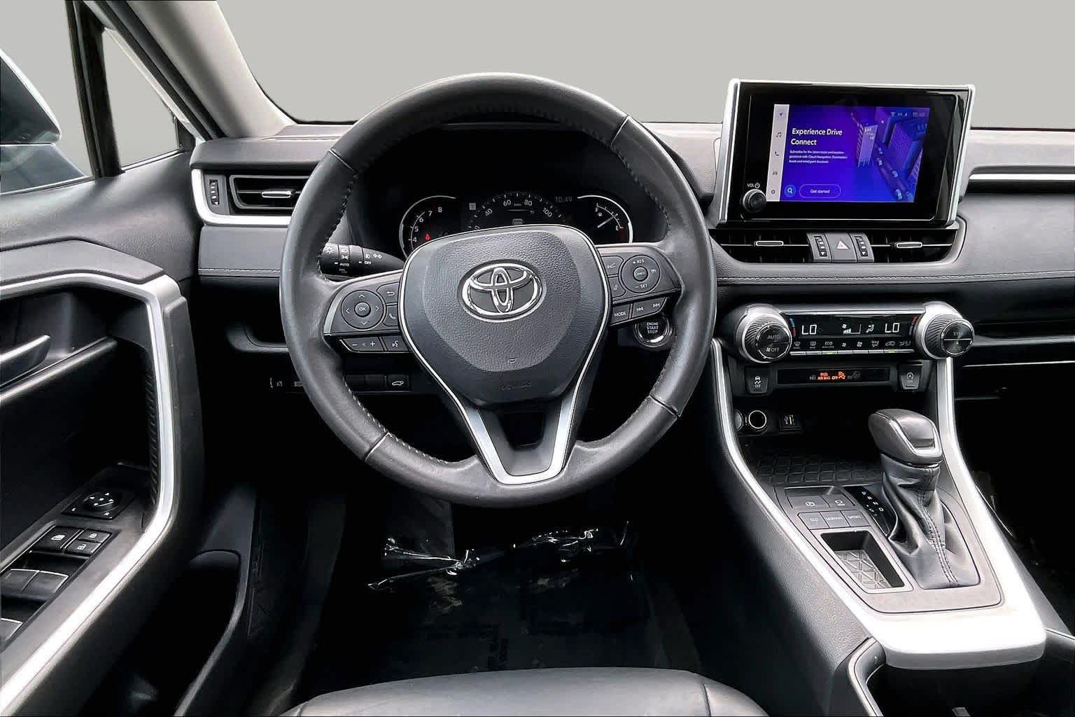Used 2023 Toyota RAV4 XLE Premium FWD image 6