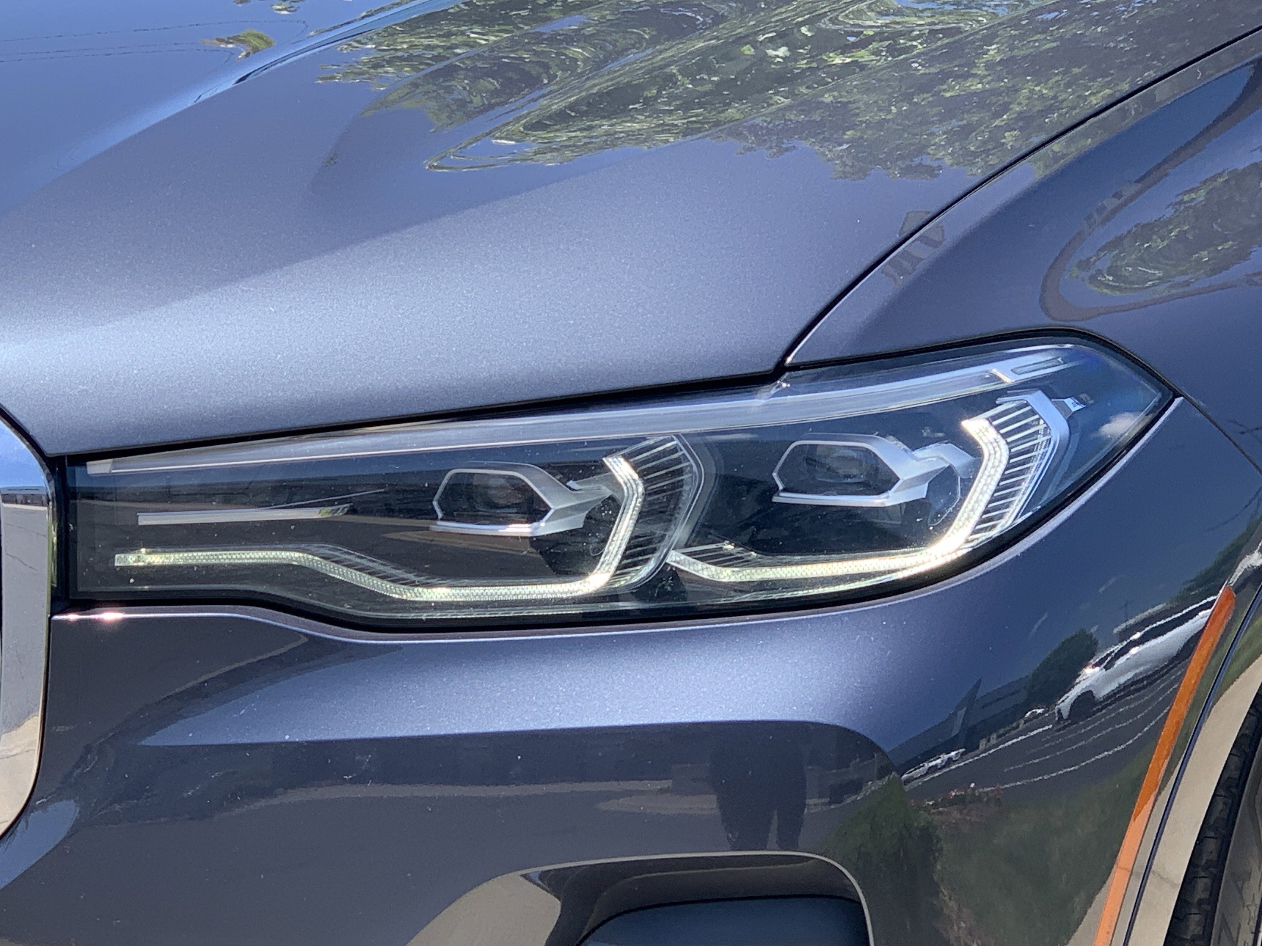 Used 2020 BMW X7 xDrive40i w/ Premium Package AWD/4WD image 6