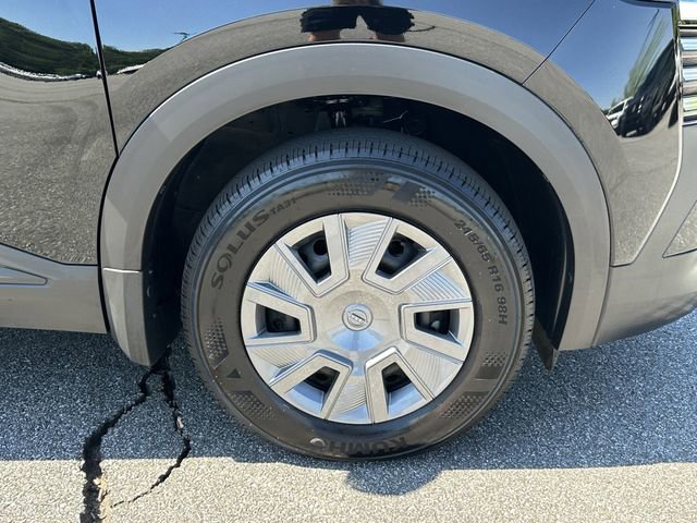Certified 2025 Nissan Kicks S AWD/4WD image 14