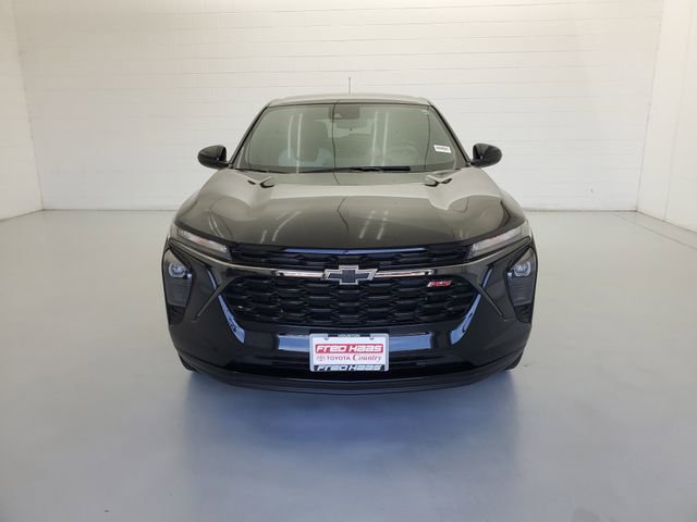 Used 2024 Chevrolet Trax RS FWD image 3