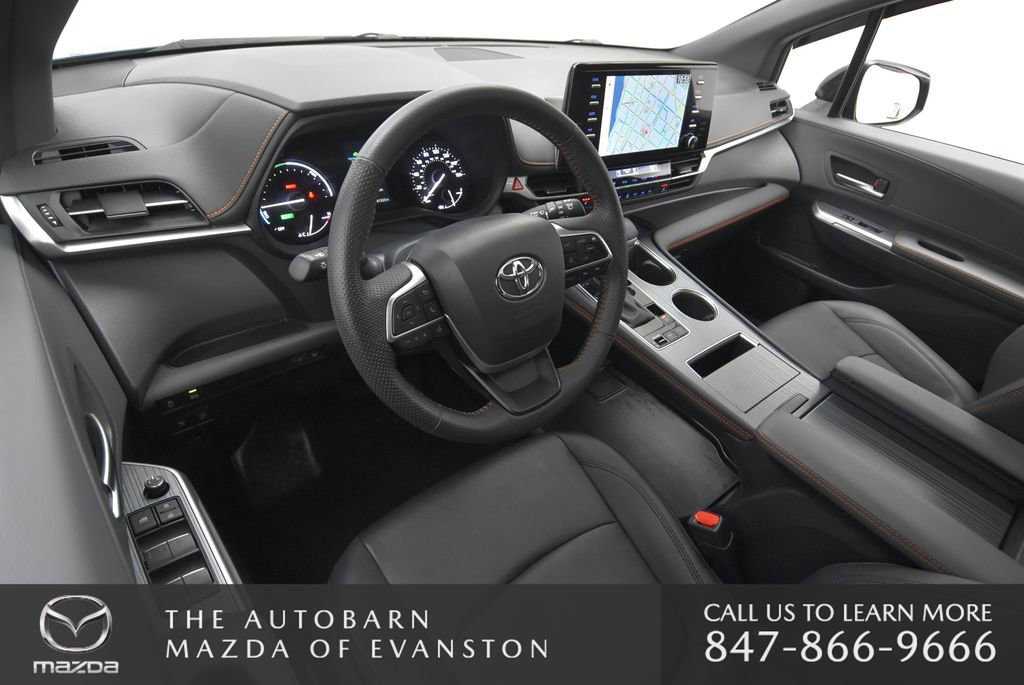 Used 2024 Toyota Sienna XSE AWD/4WD image 29
