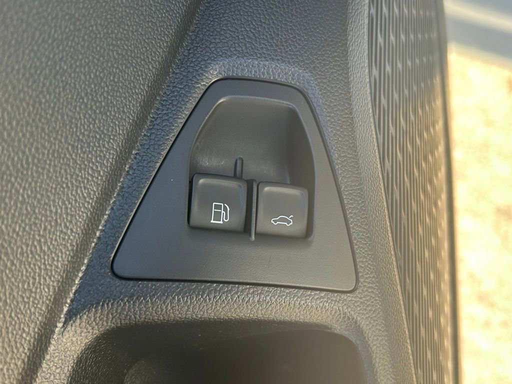 Used 2023 Volkswagen Jetta SE image 22