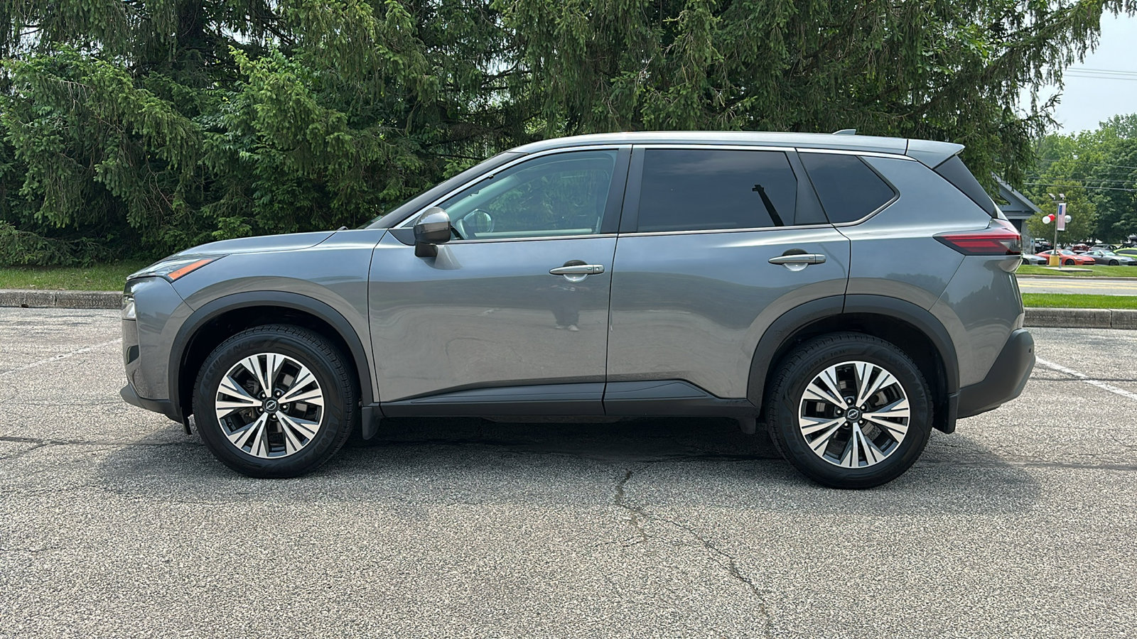 Certified 2022 Nissan Rogue SV image 26