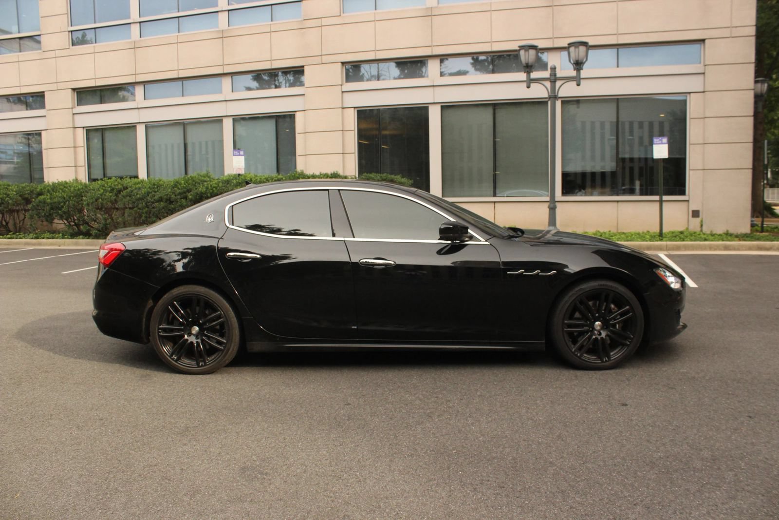 Used 2019 Maserati Ghibli S Q4 AWD/4WD image 6