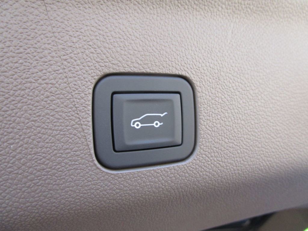 New 2026 GMC Yukon Denali w/ Denali Reserve Package RWD image 20