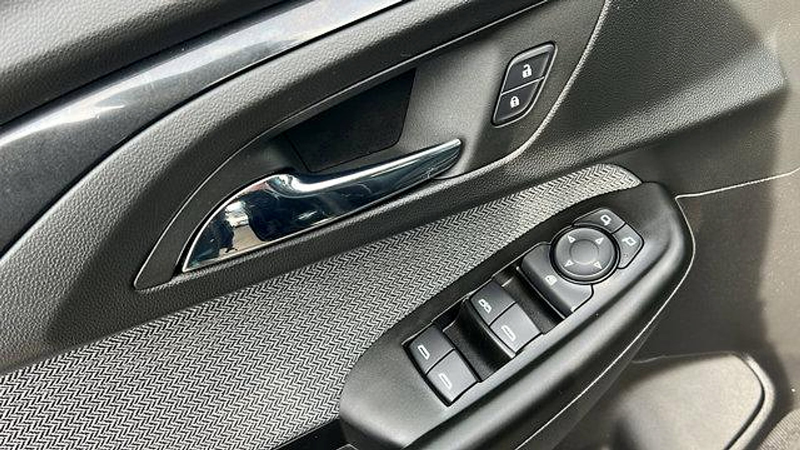 Certified 2023 Chevrolet TrailBlazer LT w/ Convenience Package image 16