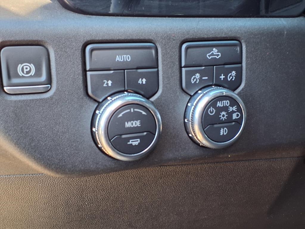 Used 2024 GMC Sierra 1500 Elevation image 27
