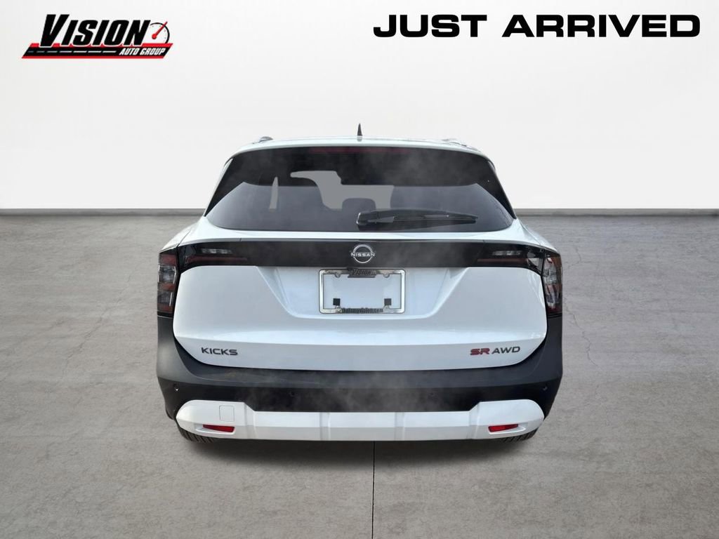 New 2026 Nissan Kicks SR w/ SR Premium Package AWD/4WD image 6