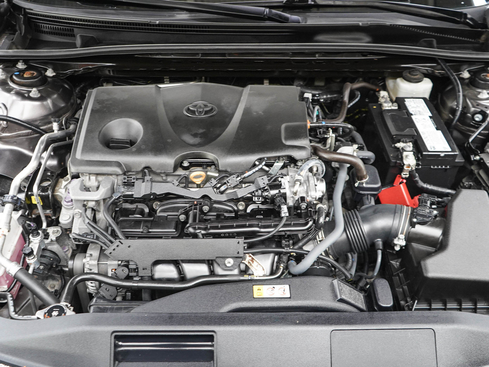 Used 2022 Toyota Camry XSE FWD image 28