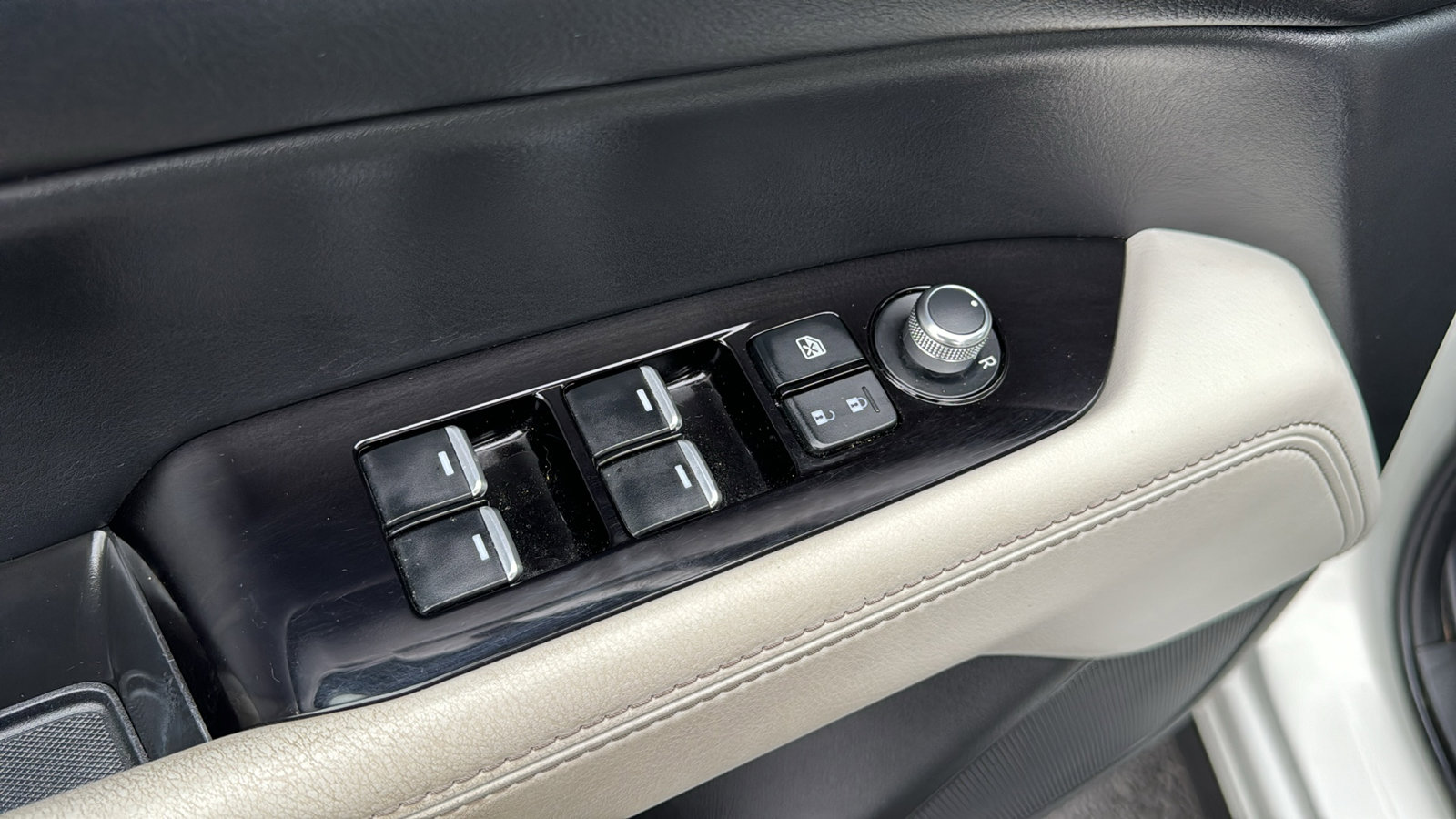 Certified 2023 MAZDA CX-5 AWD 2.5 S w/ Premium Package image 12