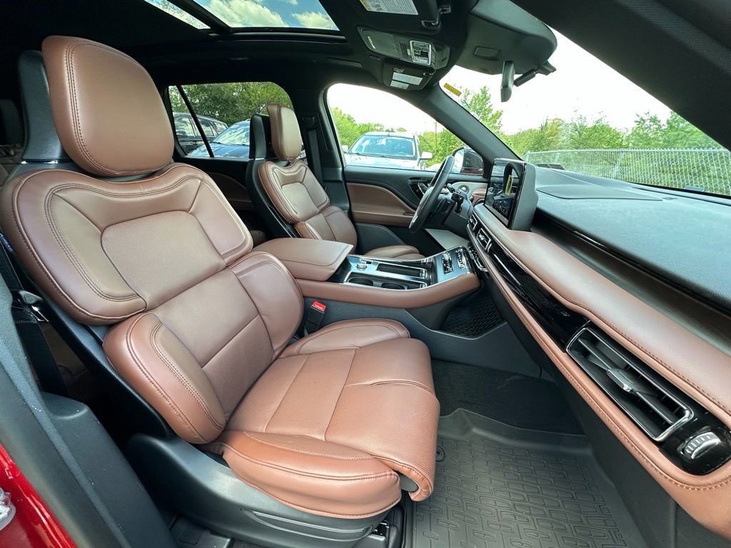 New 2026 Lincoln Aviator Reserve AWD/4WD image 25