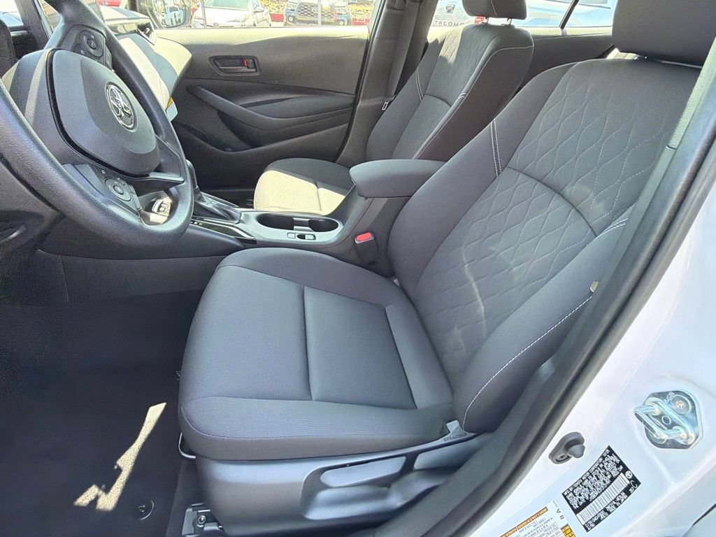 Used 2026 Toyota Corolla LE w/ Carpet Mat Package (TMS) FWD image 17