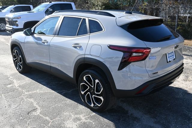 New 2026 Chevrolet Trax RS w/ Sunroof Package image 3