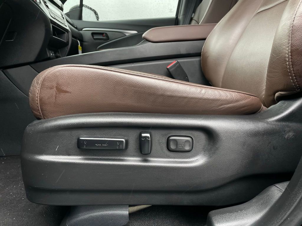 Certified 2025 Honda Passport EX-L image 25