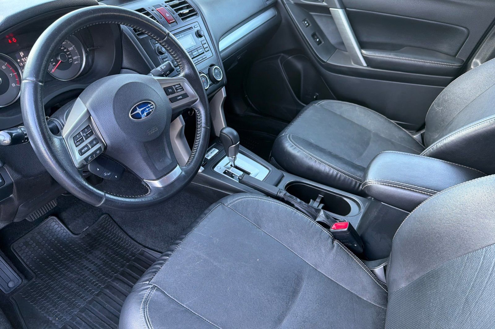 Used 2014 Subaru Forester 2.5i Limited AWD/4WD image 10