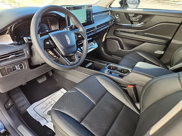 New 2025 Lincoln Corsair Reserve w/ Equipment Group 202A AWD/4WD image 8