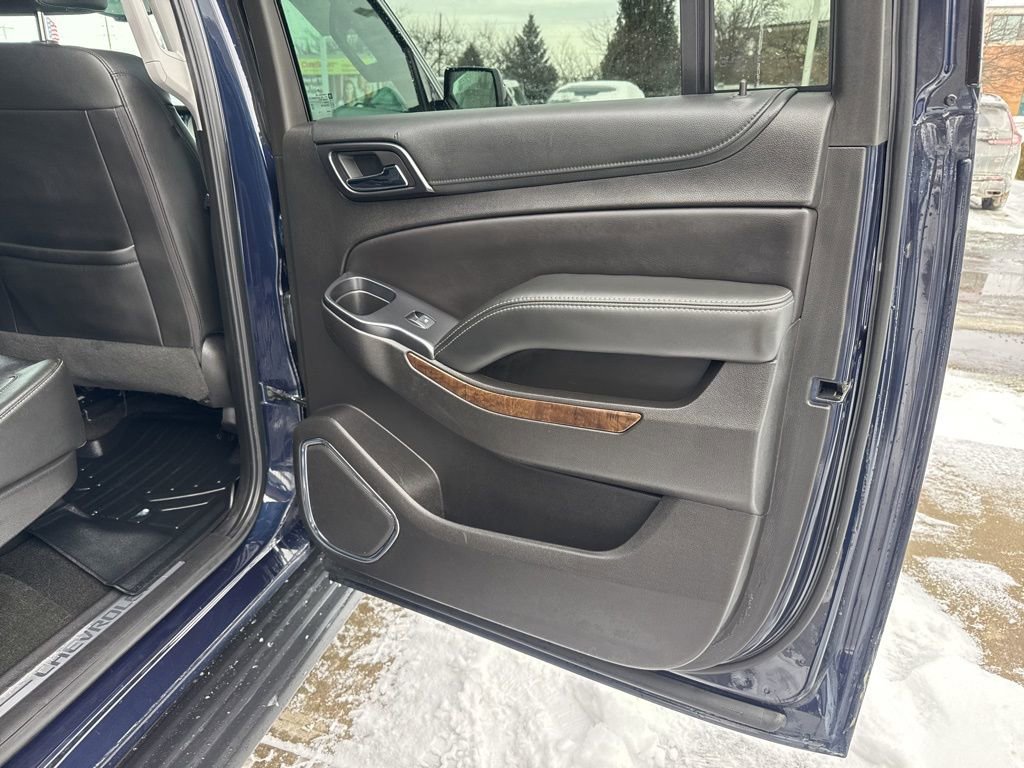 Used 2018 Chevrolet Suburban LT image 42