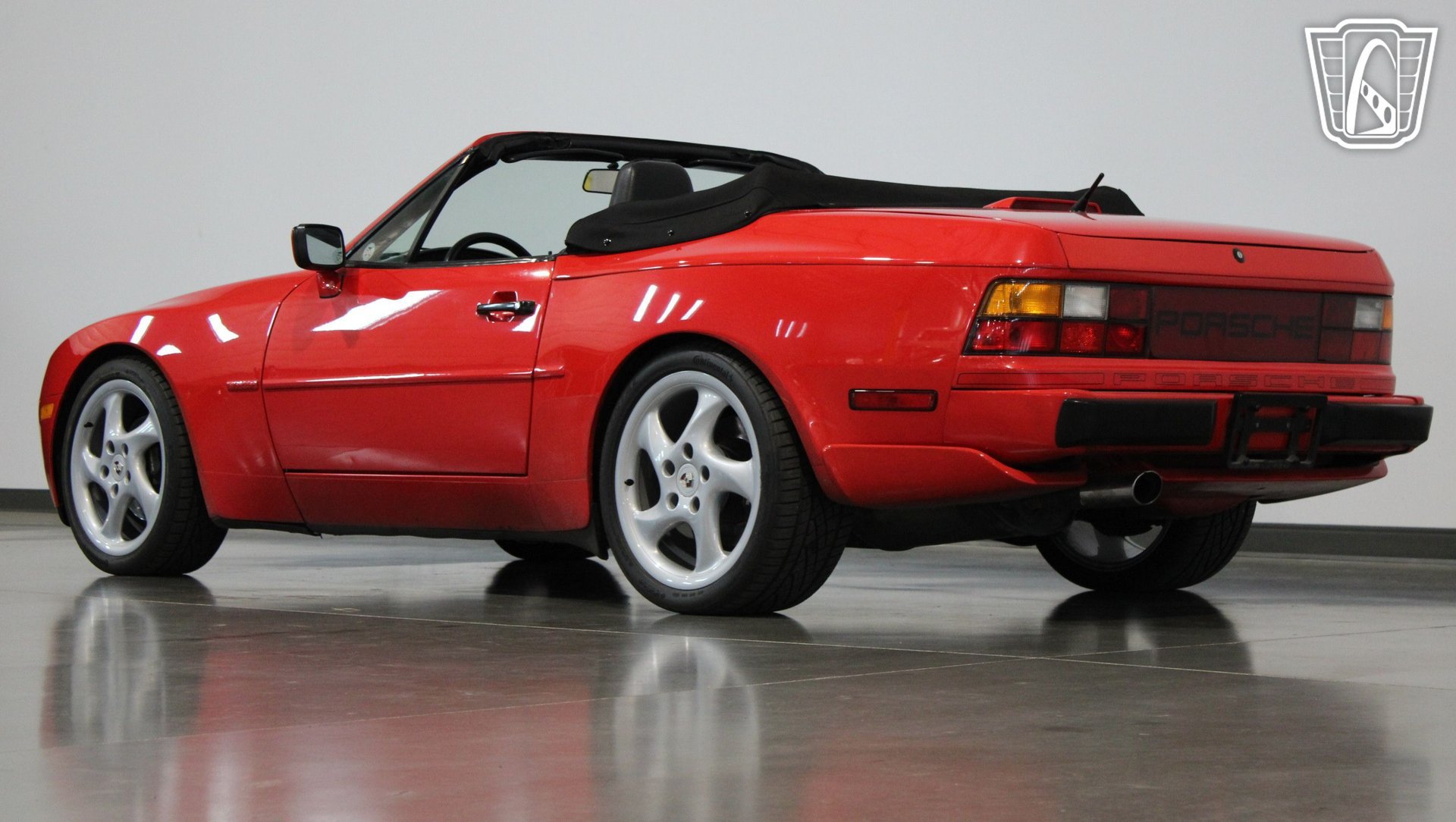 Used 1991 Porsche 944 Cabriolet RWD image 36