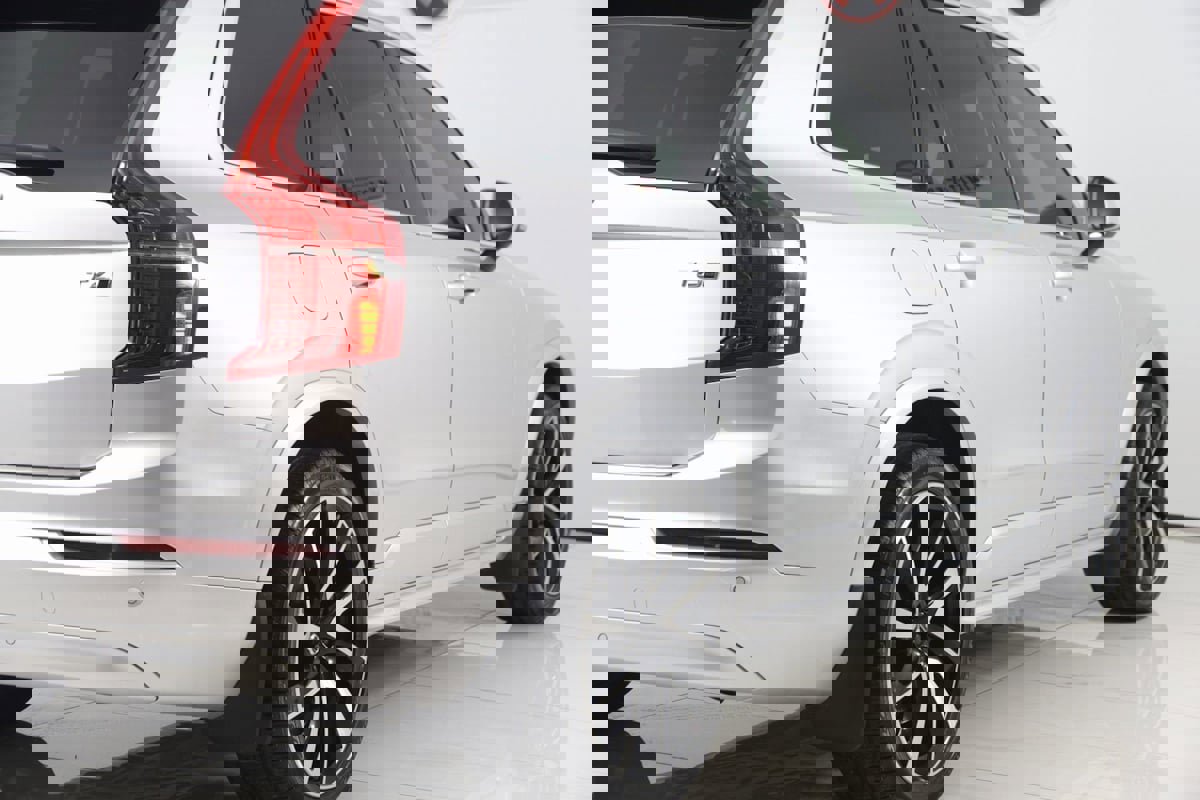 Used 2022 Volvo XC90 T6 Momentum w/ Climate Package image 50