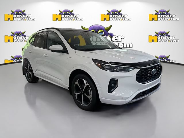 Used 2023 Ford Escape ST-Line Elite w/ Premium Technology Package AWD/4WD image 3