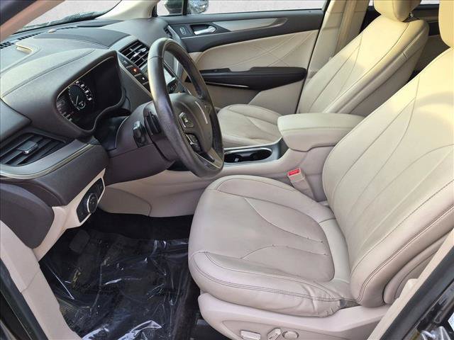 Used 2017 Lincoln MKC Premiere FWD image 14