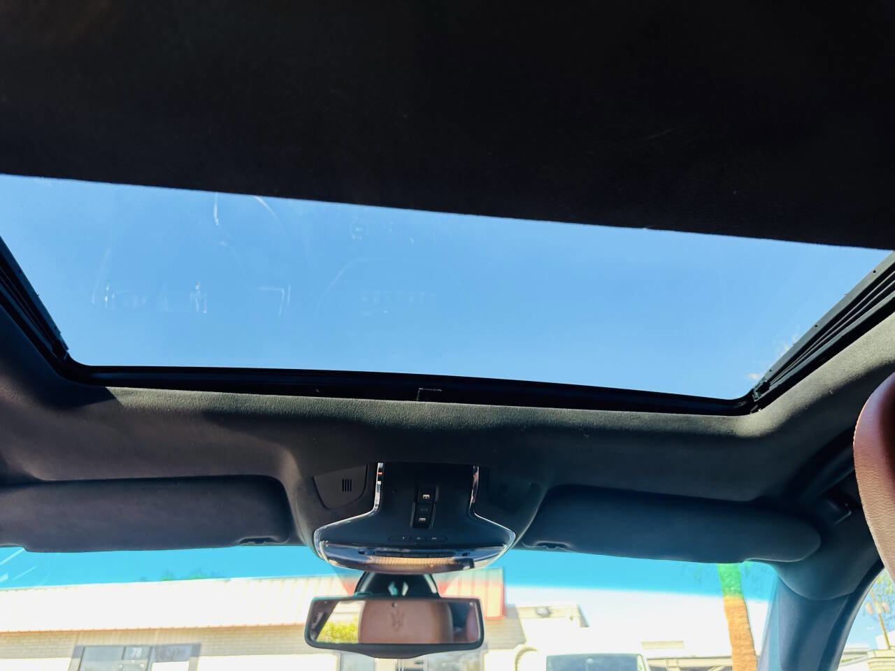 Used 2016 Maserati Ghibli RWD image 22