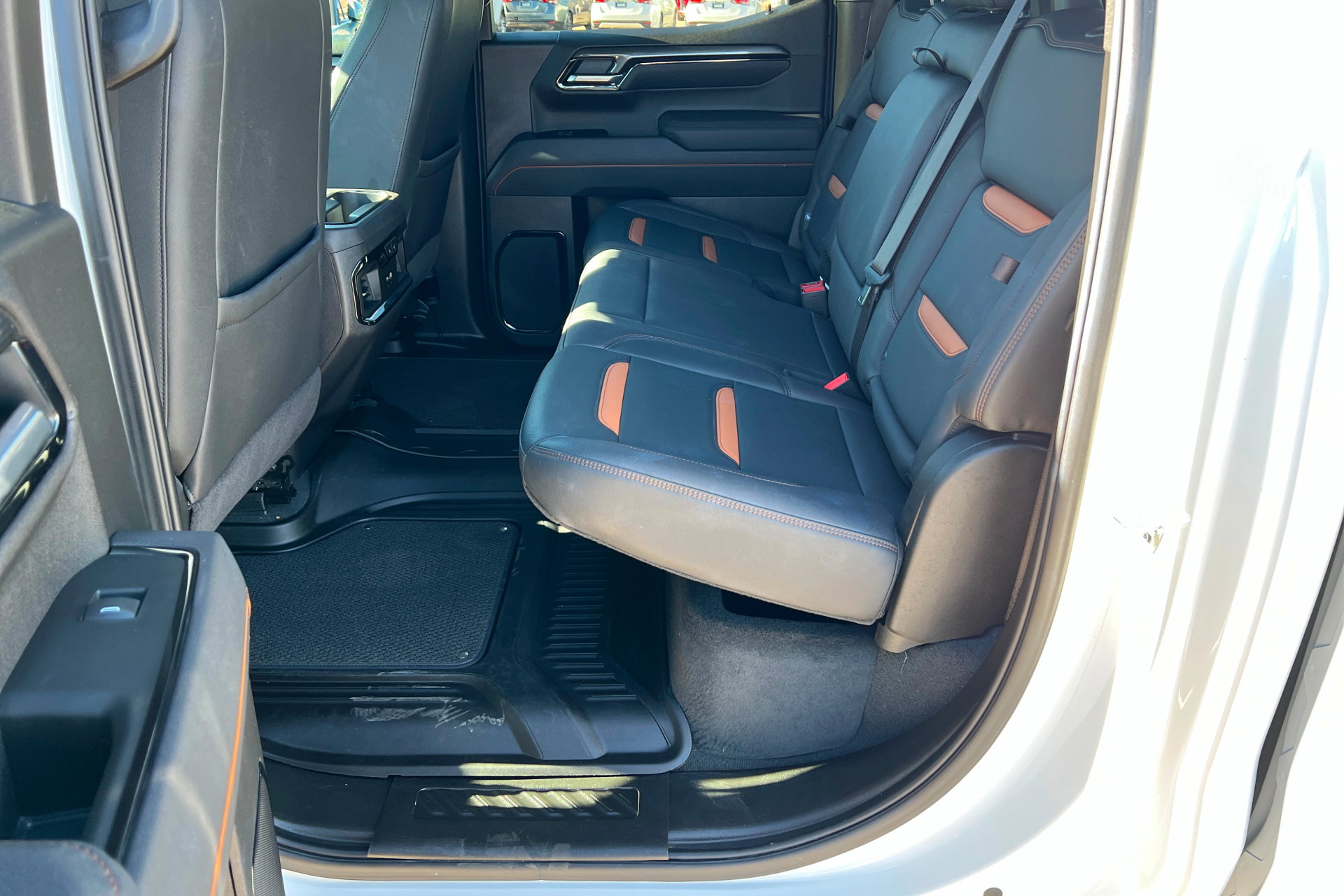 Certified 2025 GMC Sierra 1500 AT4 image 22