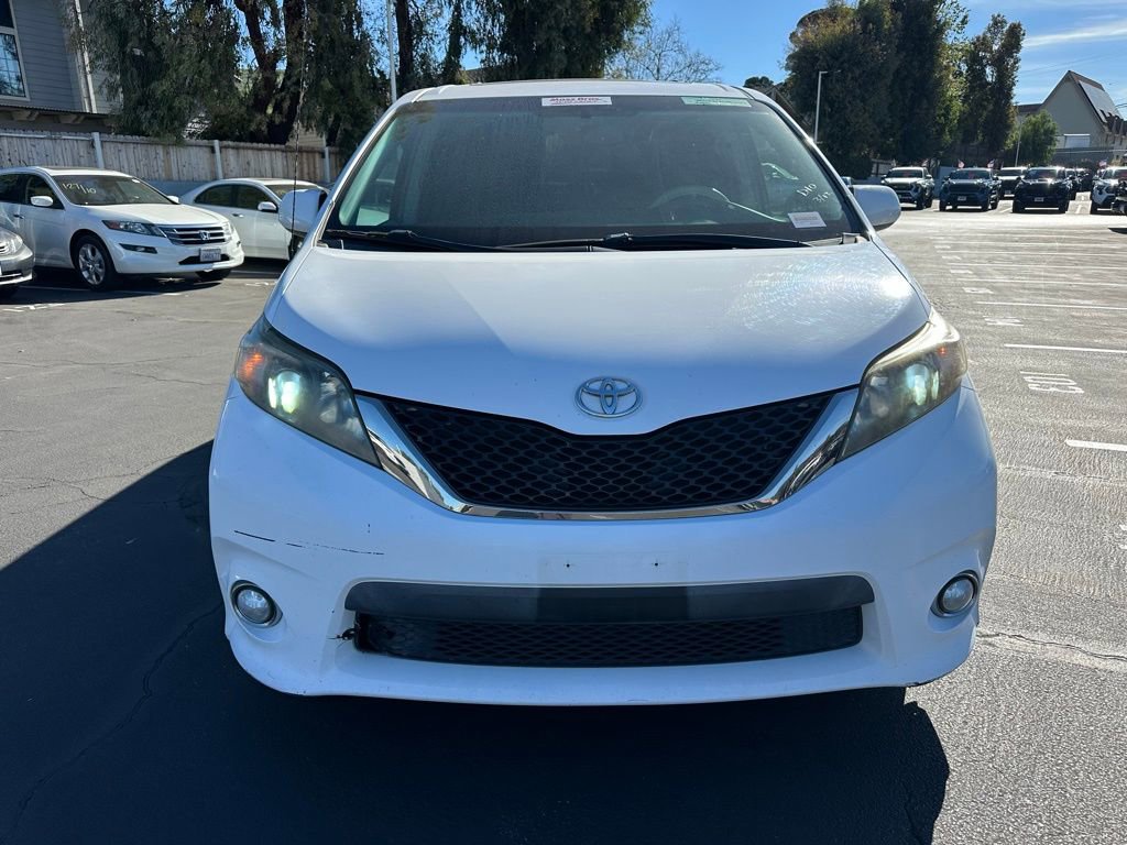 Used 2013 Toyota Sienna SE image 6