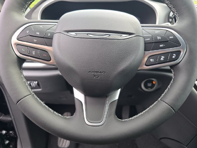 New 2027 Chrysler Pacifica LX FWD image 31