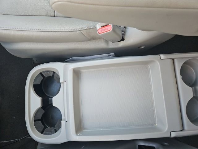 Used 2016 Honda Odyssey Touring Elite image 59